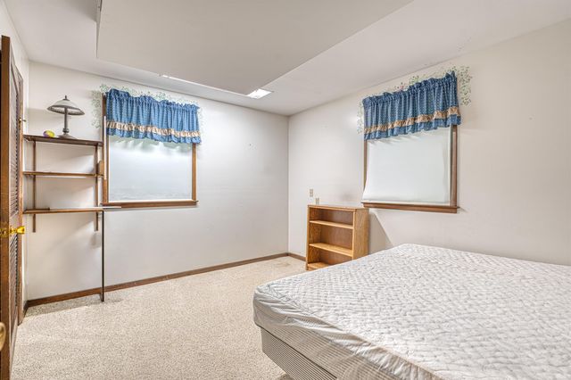 8177 Angel Drive, Newburgh, IN 47630