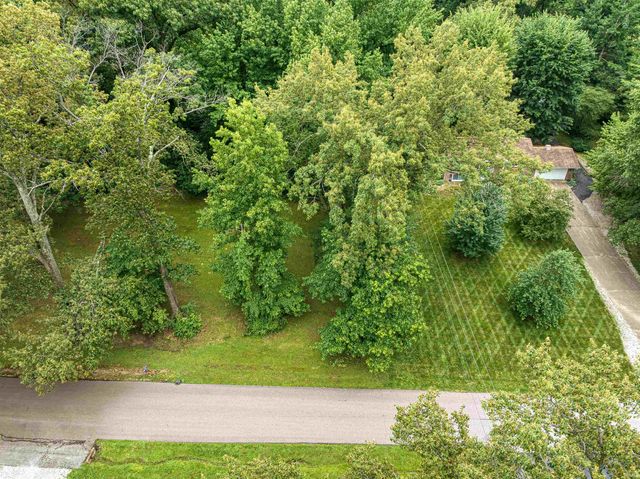 8177 Angel Drive, Newburgh, IN 47630
