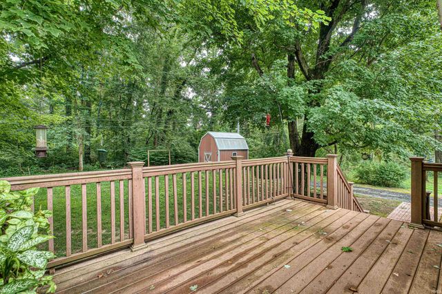 8177 Angel Drive, Newburgh, IN 47630