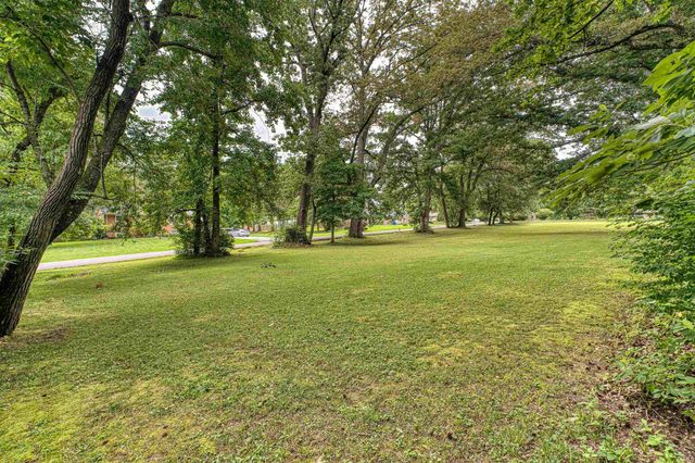 8177 Angel Drive, Newburgh, IN 47630