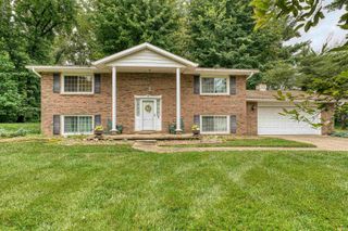 8177 Angel Drive, Newburgh, IN 47630