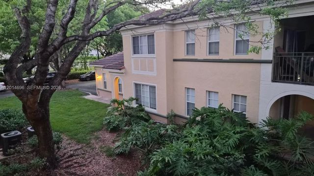 2486 Centergate Dr 203, Miramar, FL 33025