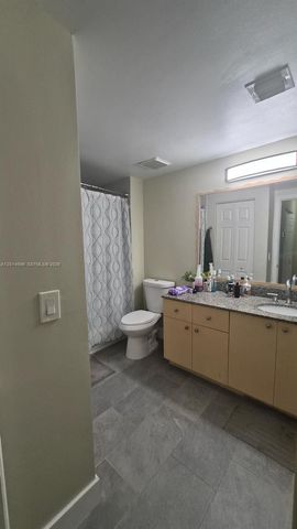 2486 Centergate Dr 203, Miramar, FL 33025