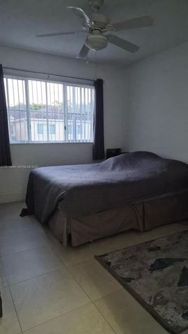 2486 Centergate Dr 203, Miramar, FL 33025