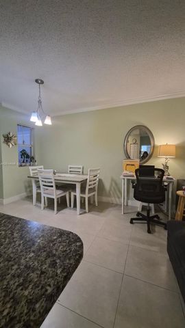 2486 Centergate Dr 203, Miramar, FL 33025