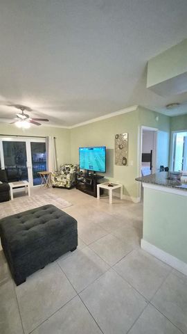 2486 Centergate Dr 203, Miramar, FL 33025