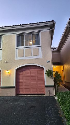 2486 Centergate Dr 203, Miramar, FL 33025