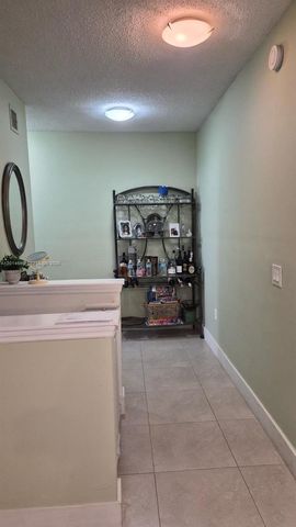 2486 Centergate Dr 203, Miramar, FL 33025