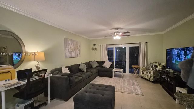 2486 Centergate Dr 203, Miramar, FL 33025