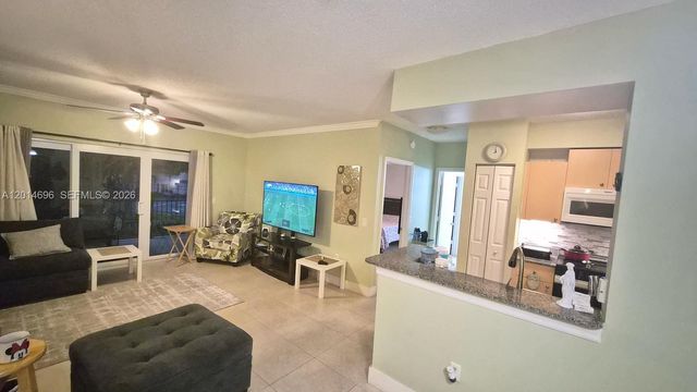 2486 Centergate Dr 203, Miramar, FL 33025