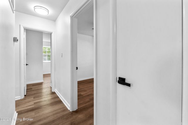 5413 Minyard Dr, Louisville, KY 40219