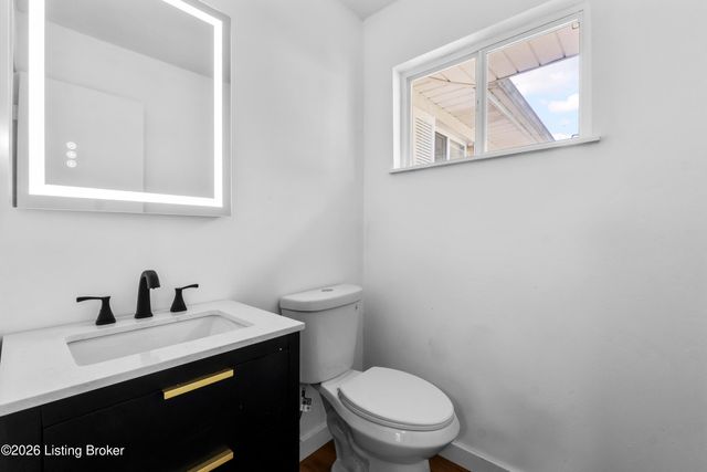 5413 Minyard Dr, Louisville, KY 40219