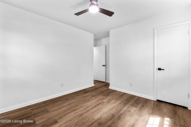 5413 Minyard Dr, Louisville, KY 40219