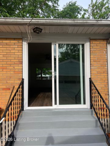 5413 Minyard Dr, Louisville, KY 40219