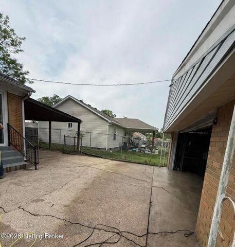 5413 Minyard Dr, Louisville, KY 40219