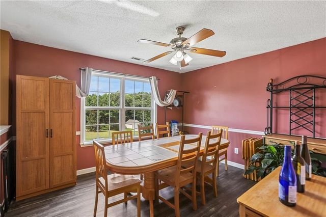 25 Sunset Ridge Drive, Newnan, GA 30263