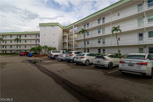 1580 Pine Valley DR 103, Fort Myers, FL 33907