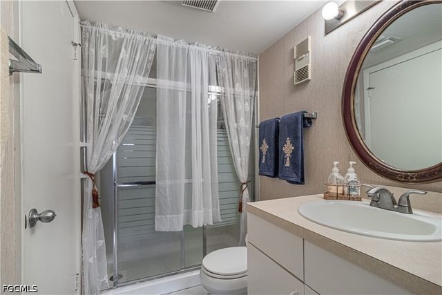 1580 Pine Valley DR 103, Fort Myers, FL 33907