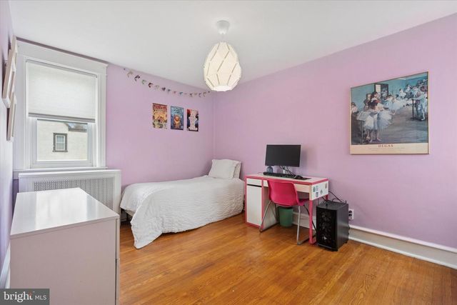 28 CHATHAM RD, Ardmore, PA 19003