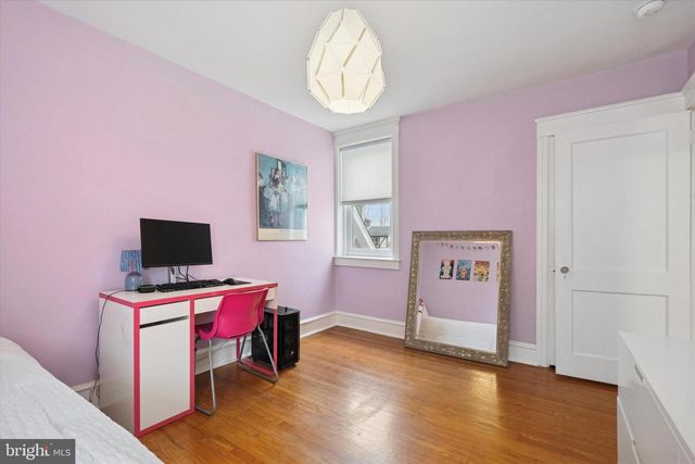 28 CHATHAM RD, Ardmore, PA 19003