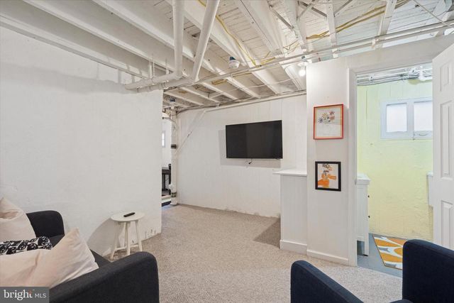 28 CHATHAM RD, Ardmore, PA 19003