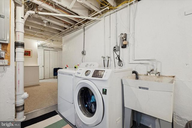 28 CHATHAM RD, Ardmore, PA 19003