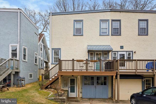 28 CHATHAM RD, Ardmore, PA 19003