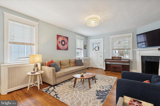 28 CHATHAM RD, Ardmore, PA 19003