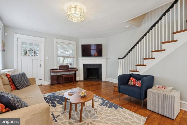 28 CHATHAM RD, Ardmore, PA 19003