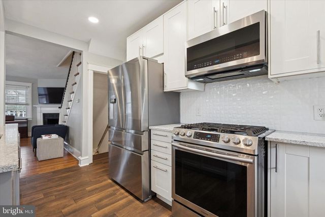 28 CHATHAM RD, Ardmore, PA 19003