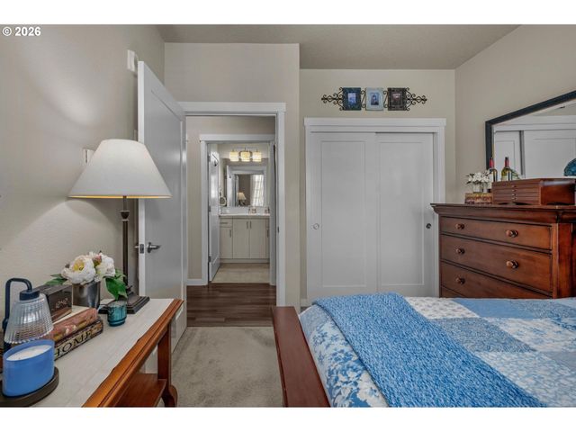 17181 Sw SNOWDALE St 306, Beaverton, OR 97007