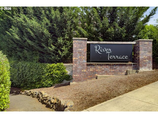 17181 Sw SNOWDALE St 306, Beaverton, OR 97007