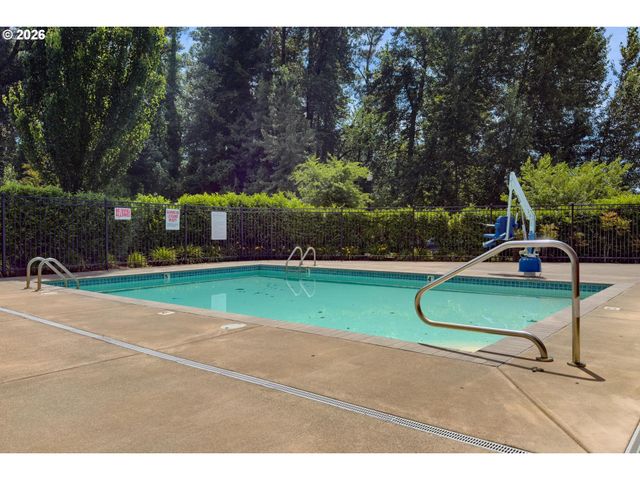 17181 Sw SNOWDALE St 306, Beaverton, OR 97007