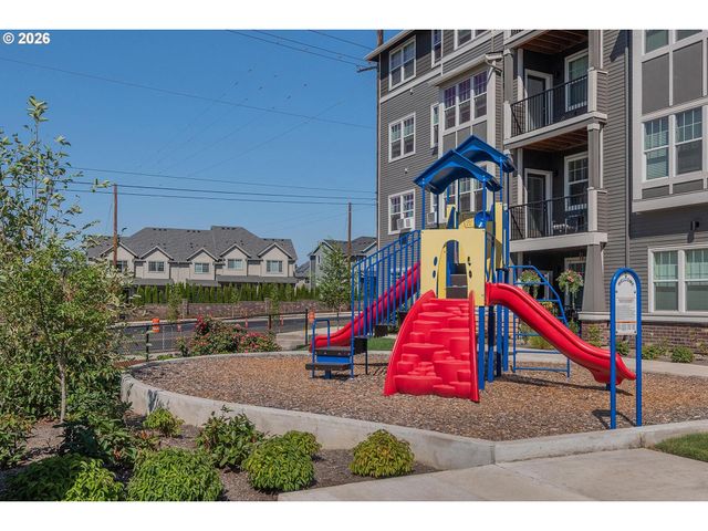 17181 Sw SNOWDALE St 306, Beaverton, OR 97007