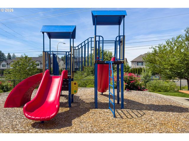 17181 Sw SNOWDALE St 306, Beaverton, OR 97007
