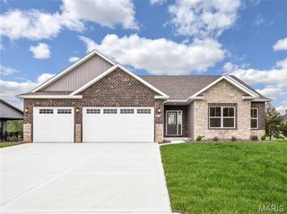 2923 Kehrswood Court, Maryville, IL 62062