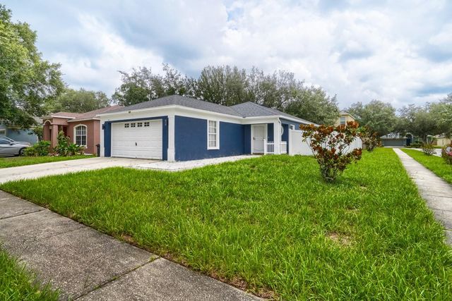 701 PERIWINKLE POINTE PLACE, Seffner, FL 33584