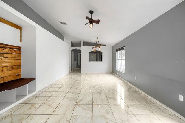 701 PERIWINKLE POINTE PLACE, Seffner, FL 33584