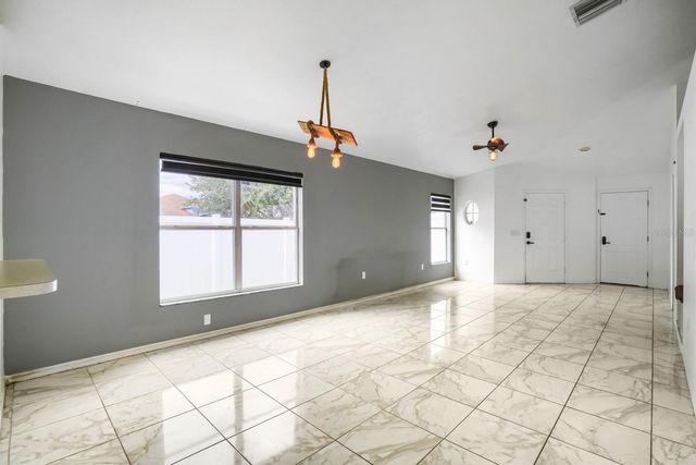 701 PERIWINKLE POINTE PLACE, Seffner, FL 33584