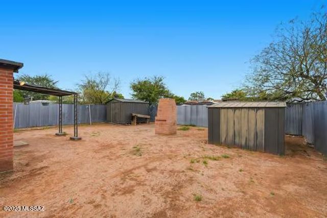 3638 S Liberty Avenue, Tucson, AZ 85713