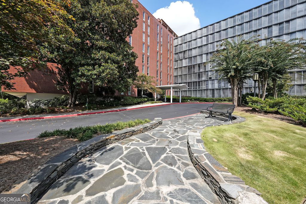 3060 Pharr Road NW 114, Atlanta, GA 30305