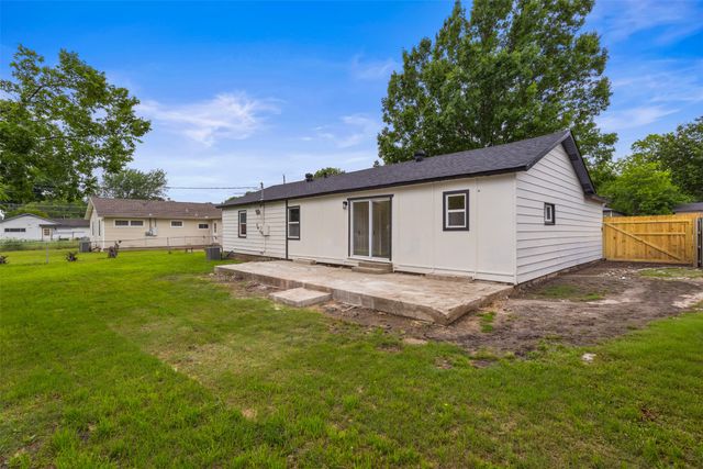 3708 Katrine Street, Haltom City, TX 76117