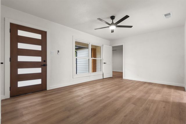 3708 Katrine Street, Haltom City, TX 76117