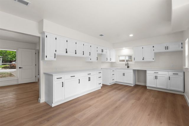 3708 Katrine Street, Haltom City, TX 76117