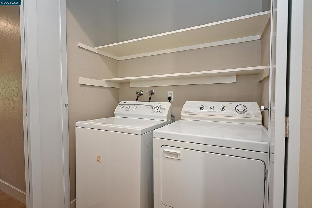 Image 25 of property listing at 110 Alamo Sq, Alamo, CA 94507