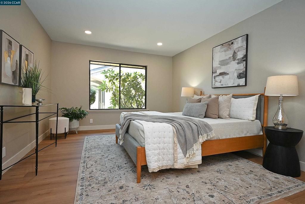 Image 30 of property listing at 110 Alamo Sq, Alamo, CA 94507