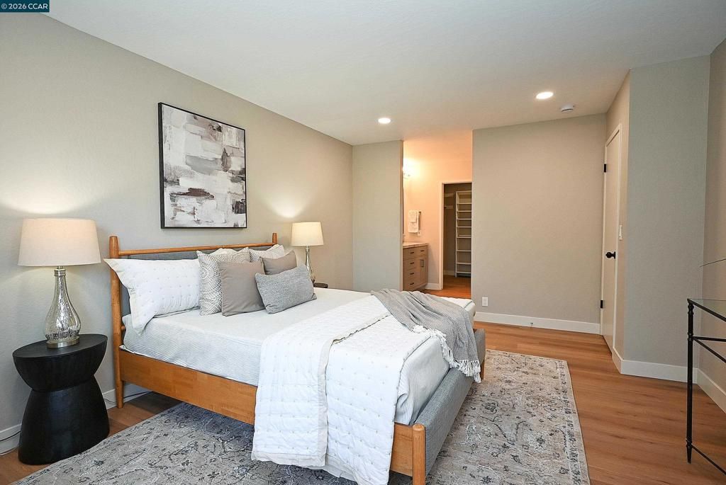 Image 31 of property listing at 110 Alamo Sq, Alamo, CA 94507