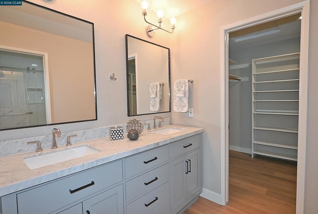 Image 33 of property listing at 110 Alamo Sq, Alamo, CA 94507