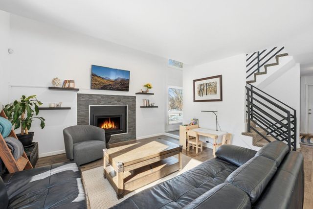 9865 Beard Avenue S, Bloomington, MN 55431