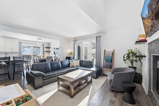 9865 Beard Avenue S, Bloomington, MN 55431